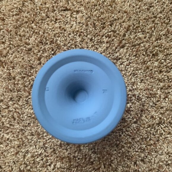 Vintage Imported Wedgewood Vase Circa 1970's - Picture 8 of 11